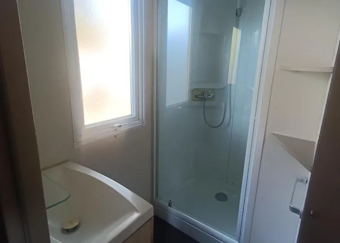 キャンプ場 Mobile-home 7 Fonts アグド